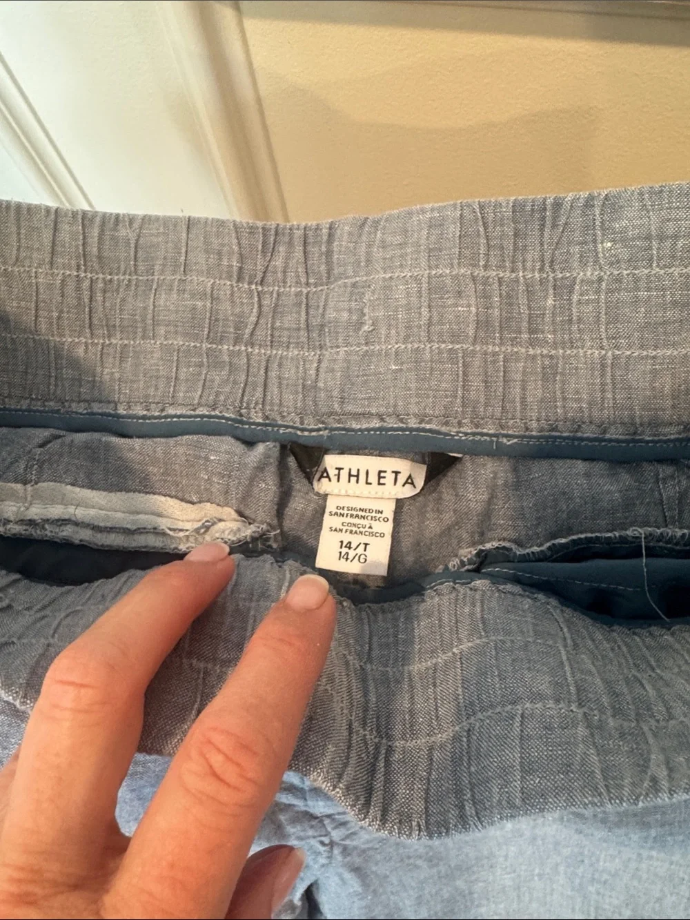 Athleta retreat, linen Light Blue Women's Joggers - Casual Drawstring Waist - Picture 3 of 4